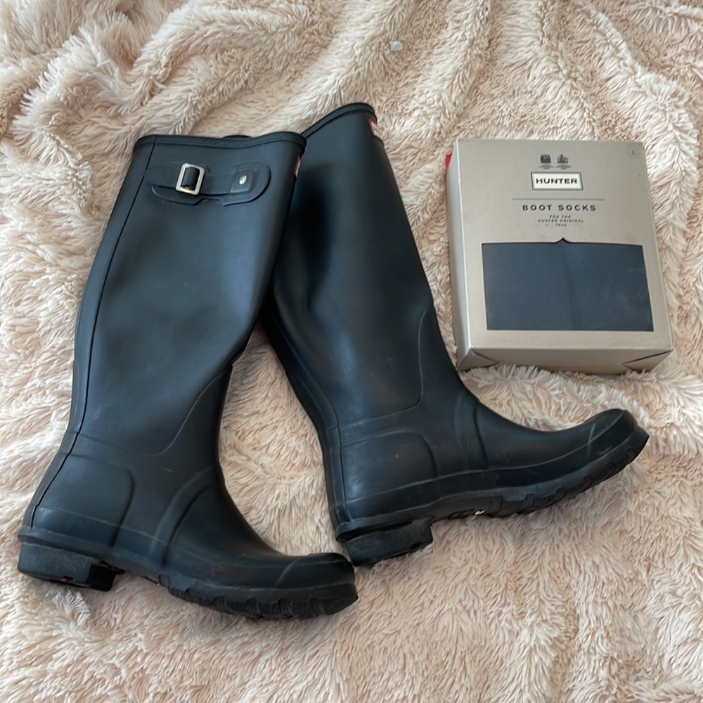 Hunter Original Tall Boot w/ Bonus NEW Boot Socks